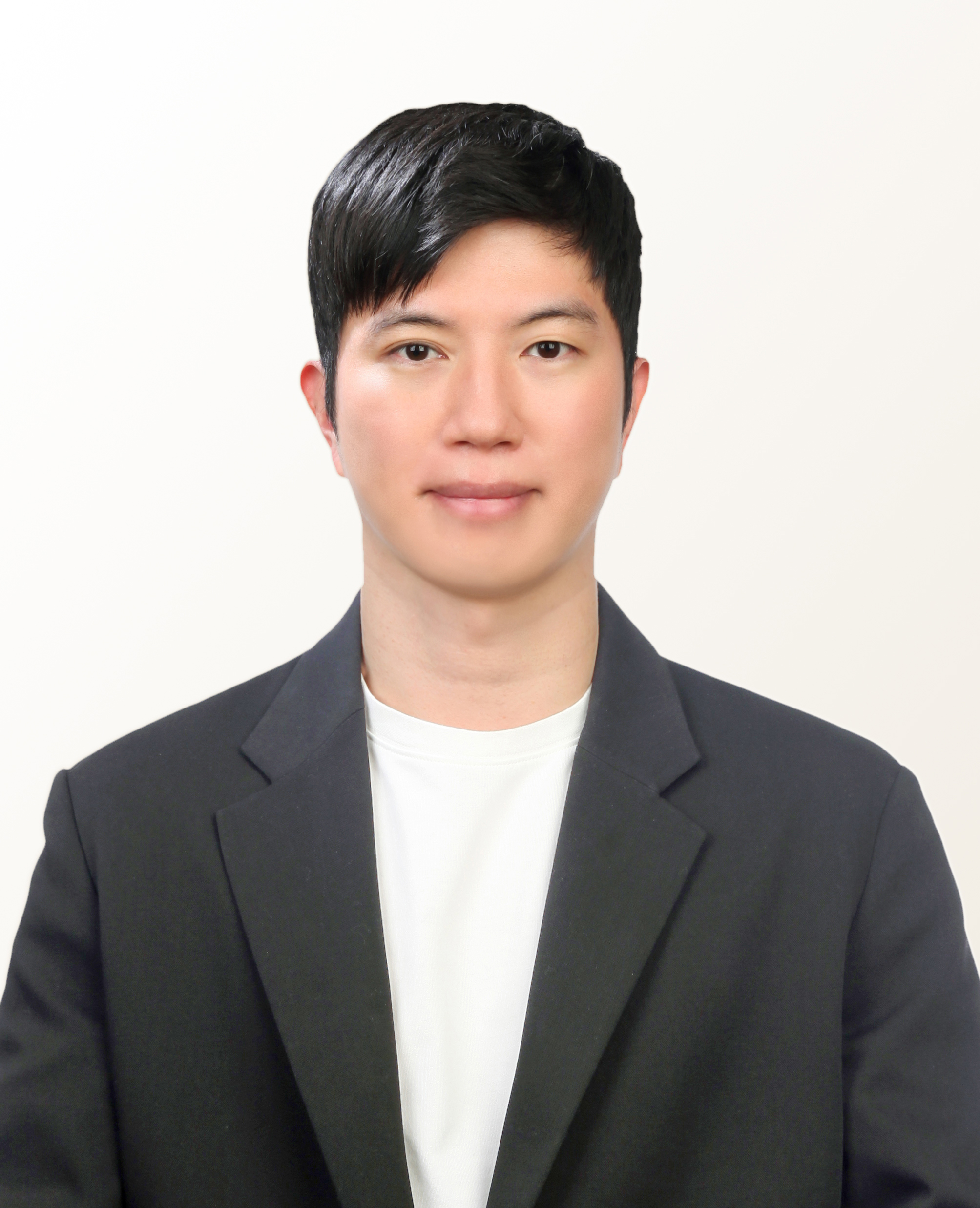 홍성은 사진