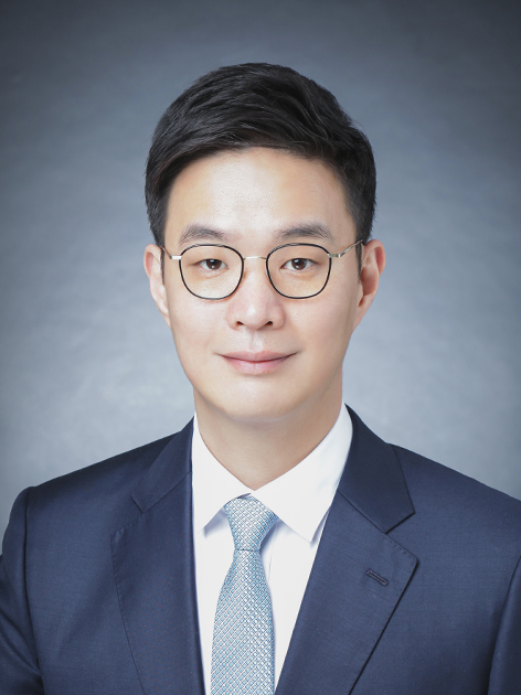 편현웅 사진