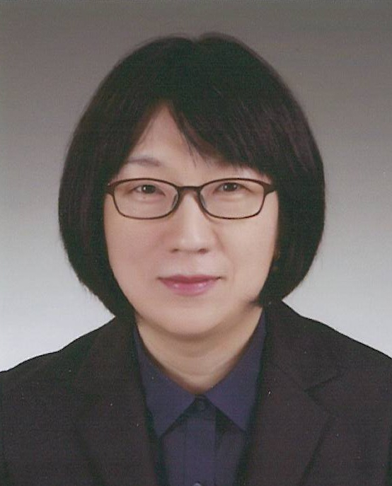 정윤경 사진