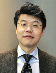 김동환 사진