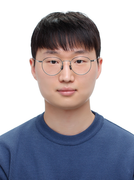 최재웅 사진