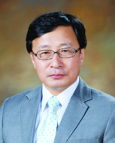 유홍준 사진