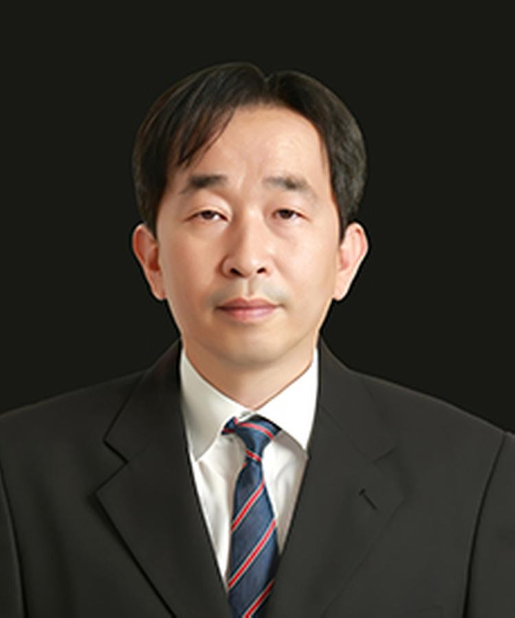 김명현 사진
