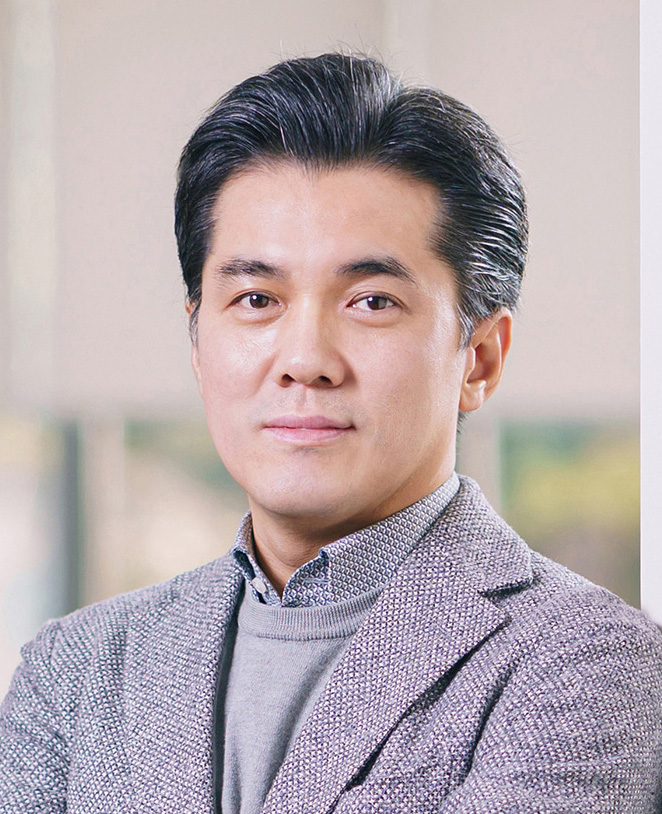 유필진 사진