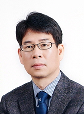 김형식 사진