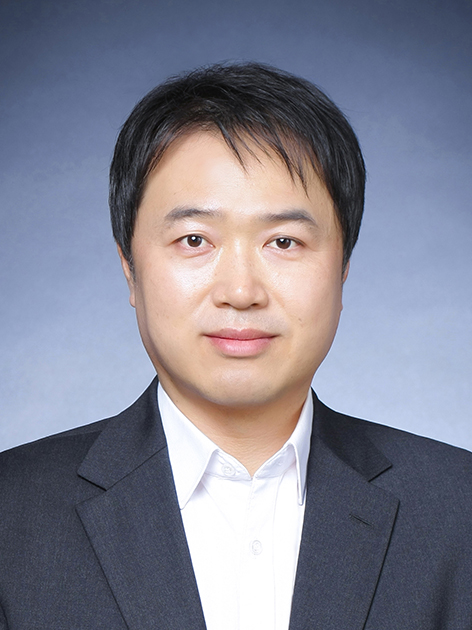 정상용 사진
