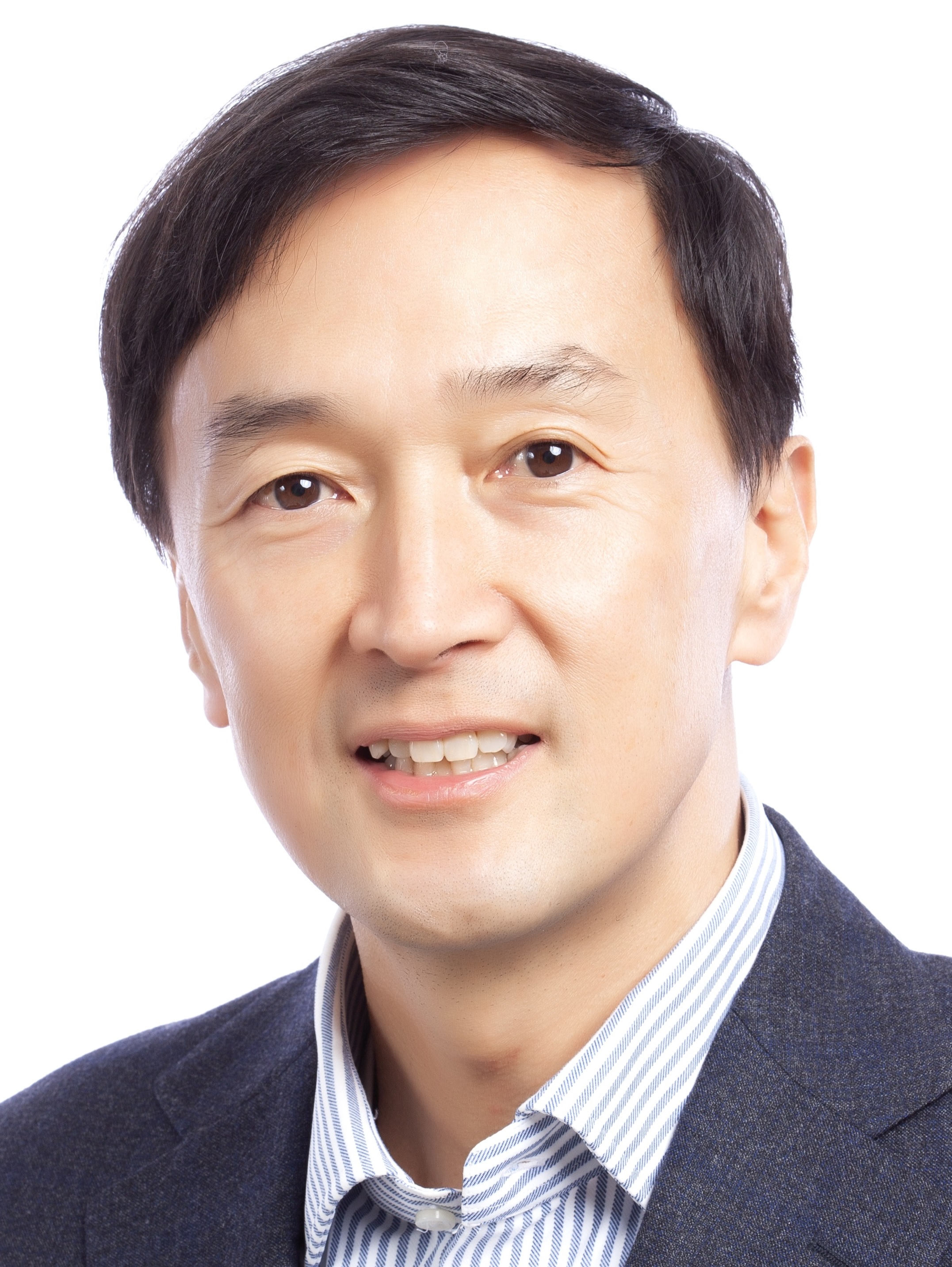 이우근 사진