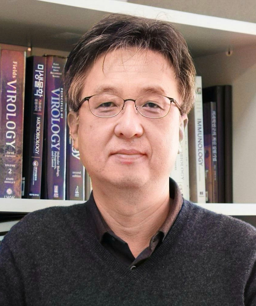 안진현 사진