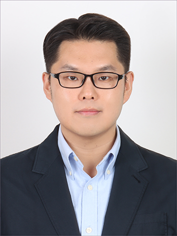 임선혁 사진