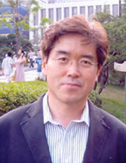 엄명용 사진