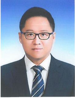 조윤형 사진